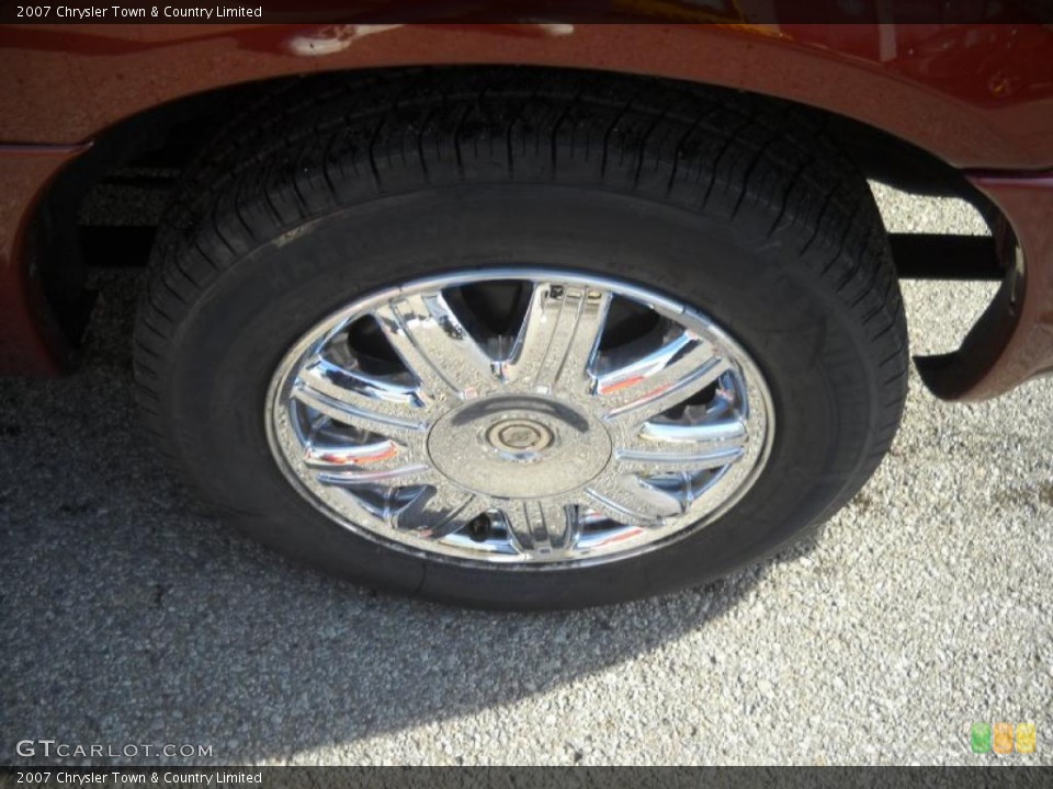 2007 Chrysler Town & Country Limited Wheel and Tire Photo #39955766