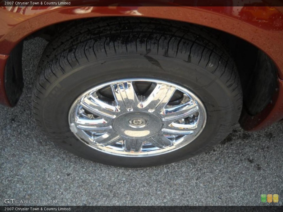 2007 Chrysler Town & Country Limited Wheel and Tire Photo #39955814