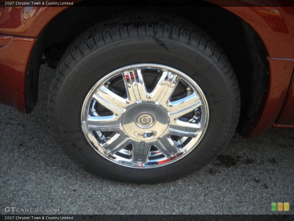 2007 Chrysler Town & Country Limited Wheel and Tire Photo #39955830