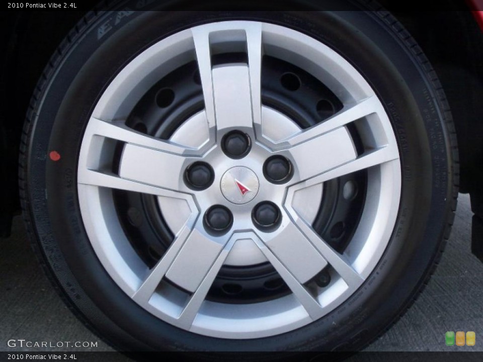 2010 Pontiac Vibe 2.4L Wheel and Tire Photo #39962374
