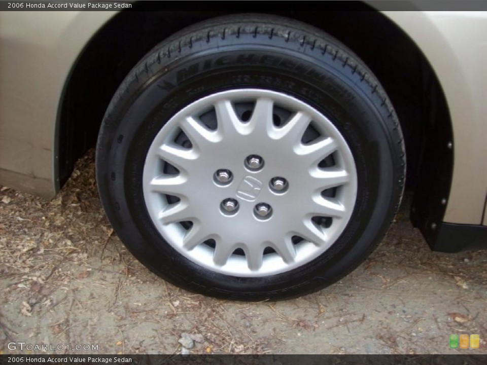 2006 Honda Accord Value Package Sedan Wheel and Tire Photo #39998172
