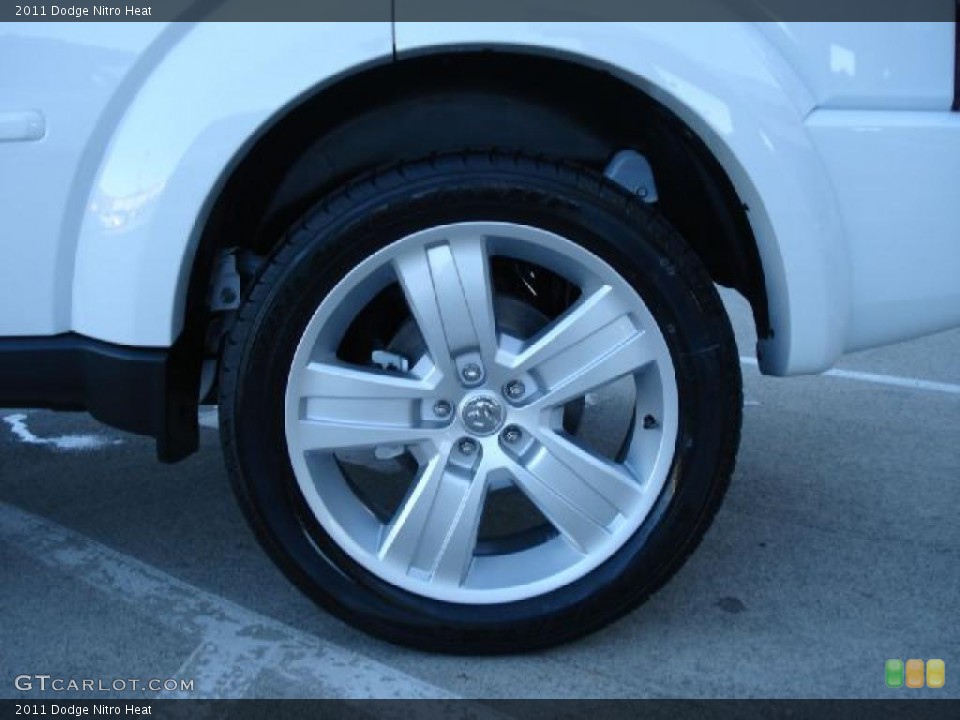 2011 Dodge Nitro Heat Wheel and Tire Photo #40013058