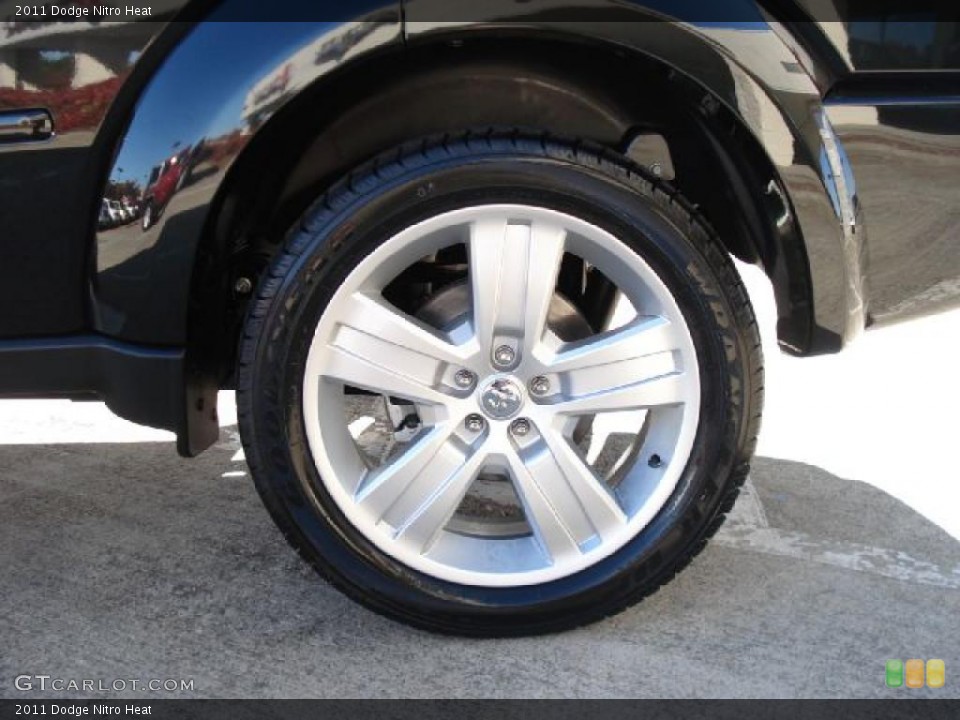 2011 Dodge Nitro Heat Wheel and Tire Photo #40013390