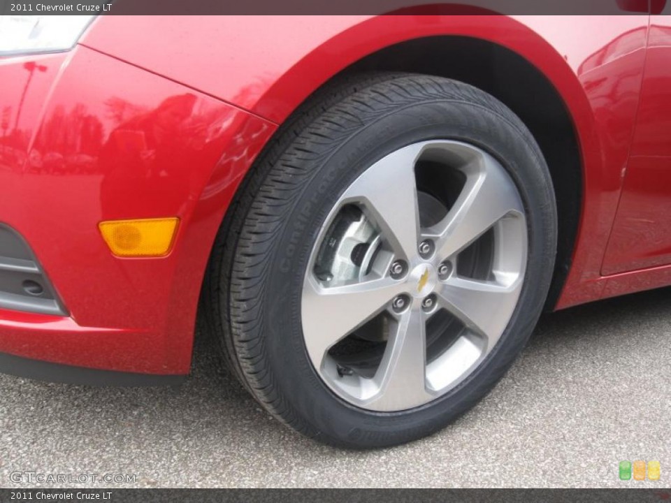 2011 Chevrolet Cruze LT Wheel and Tire Photo #40026126