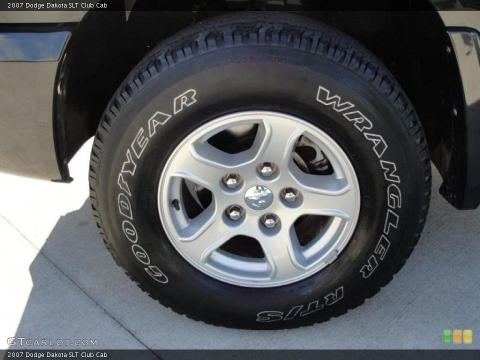 2007 Dodge Dakota SLT Club Cab Wheel and Tire Photo #40035614