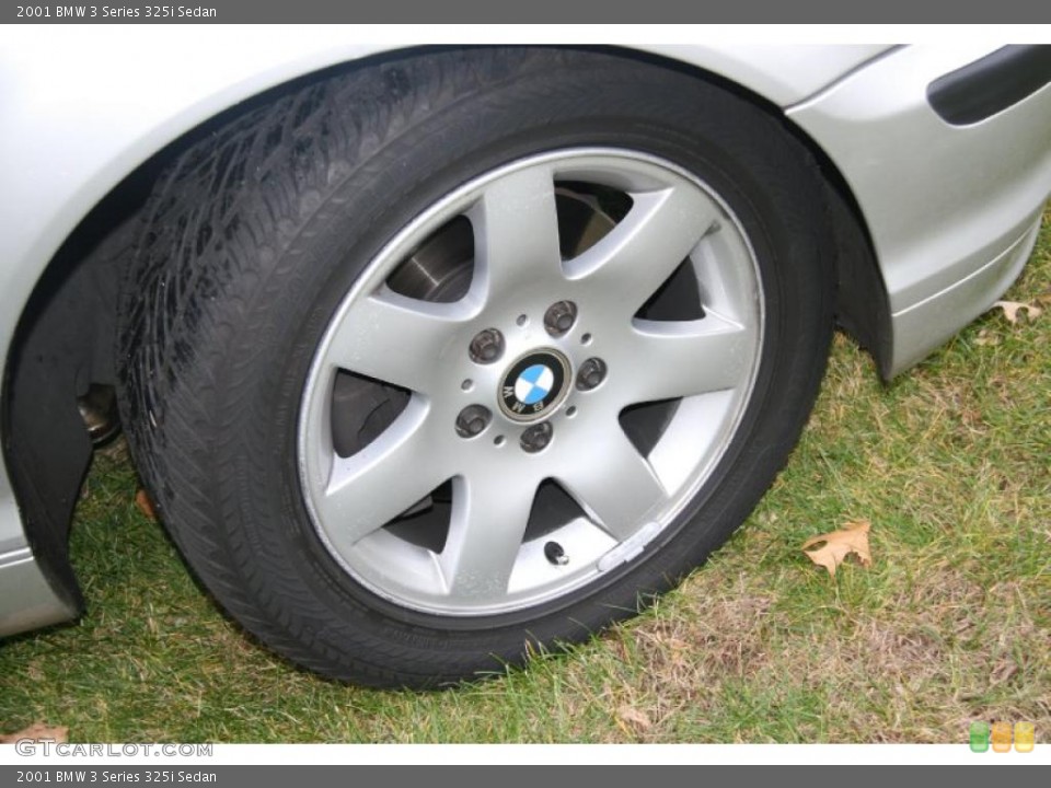 2001 BMW 3 Series 325i Sedan Wheel and Tire Photo #40051862