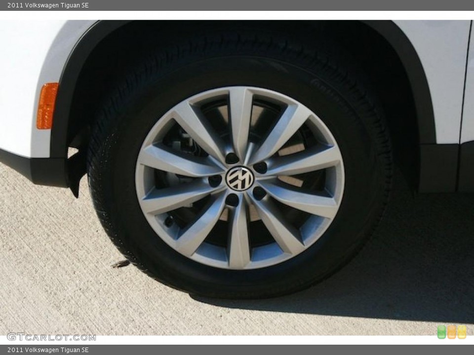 2011 Volkswagen Tiguan SE Wheel and Tire Photo #40059687