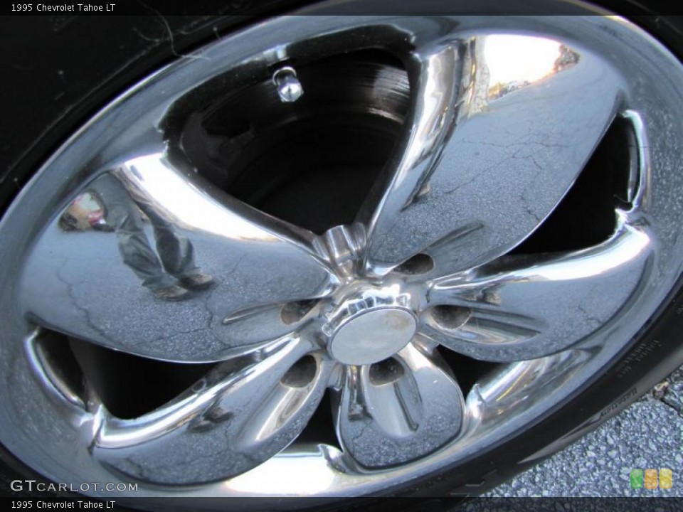 1995 Chevrolet Tahoe Custom Wheel and Tire Photo #40071677