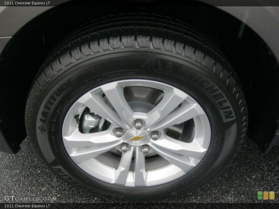 2011 Chevrolet Equinox LT Wheel and Tire Photo #40084343
