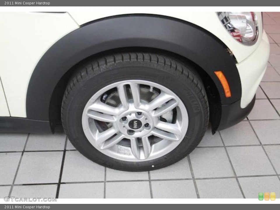 2011 Mini Cooper Hardtop Wheel and Tire Photo #40111215