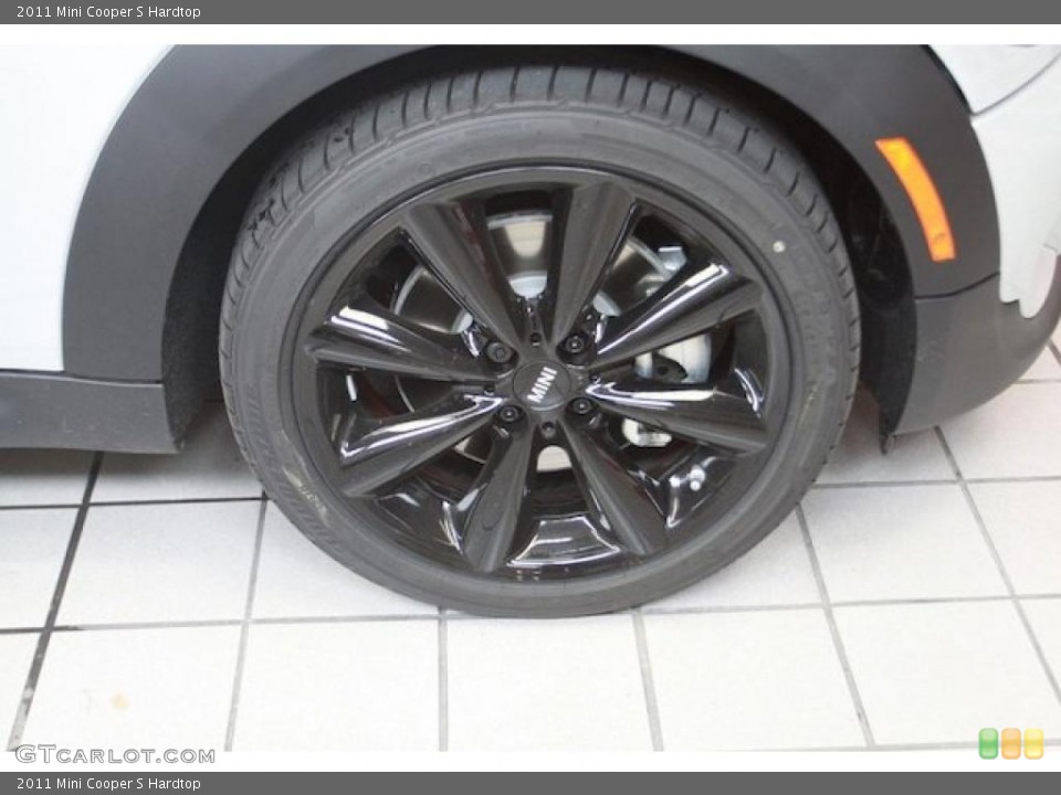 2011 Mini Cooper S Hardtop Wheel and Tire Photo #40113287