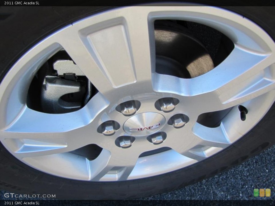2011 GMC Acadia SL Wheel and Tire Photo #40113951