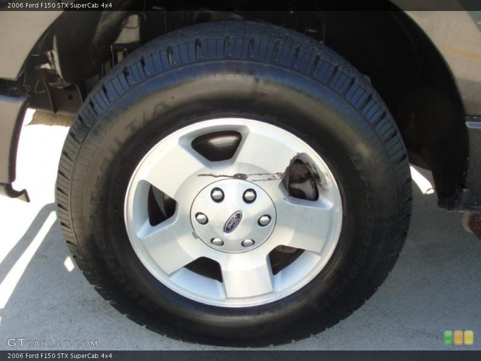 2006 Ford F150 STX SuperCab 4x4 Wheel and Tire Photo #40129660
