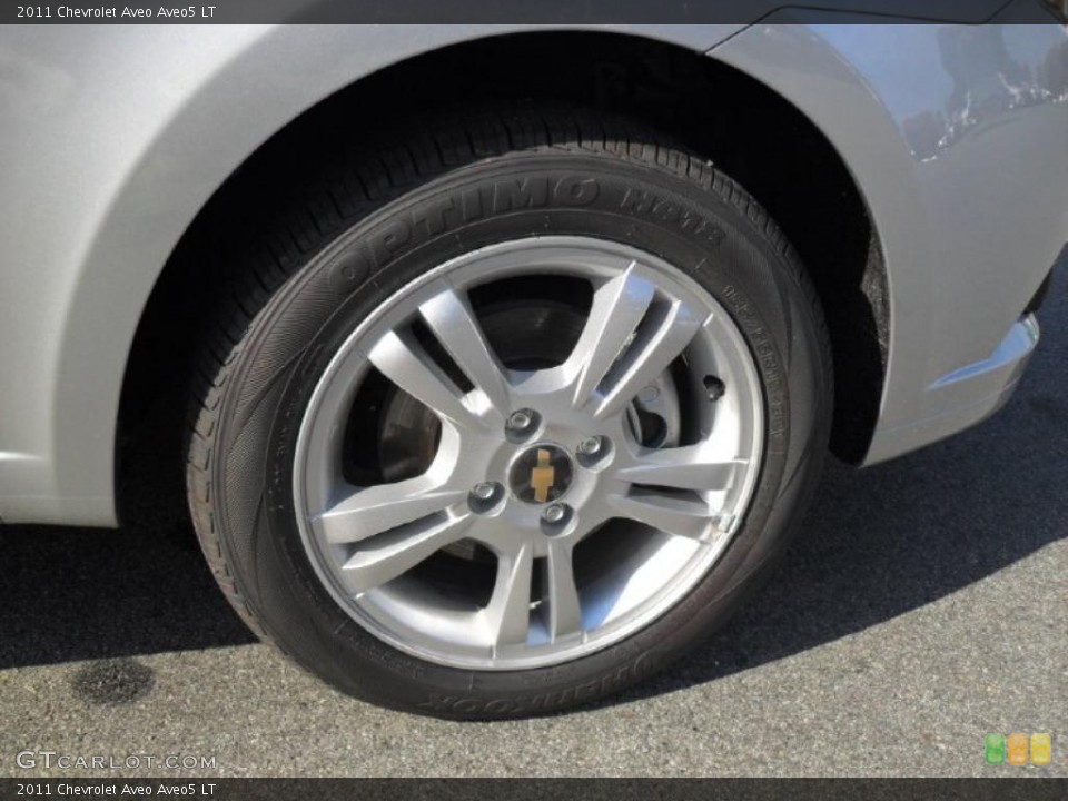 2011 Chevrolet Aveo Aveo5 LT Wheel and Tire Photo #40156045