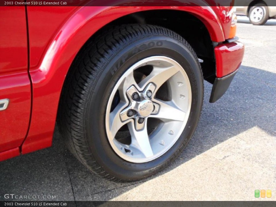 2003 Chevrolet S10 LS Extended Cab Wheel and Tire Photo #40158021