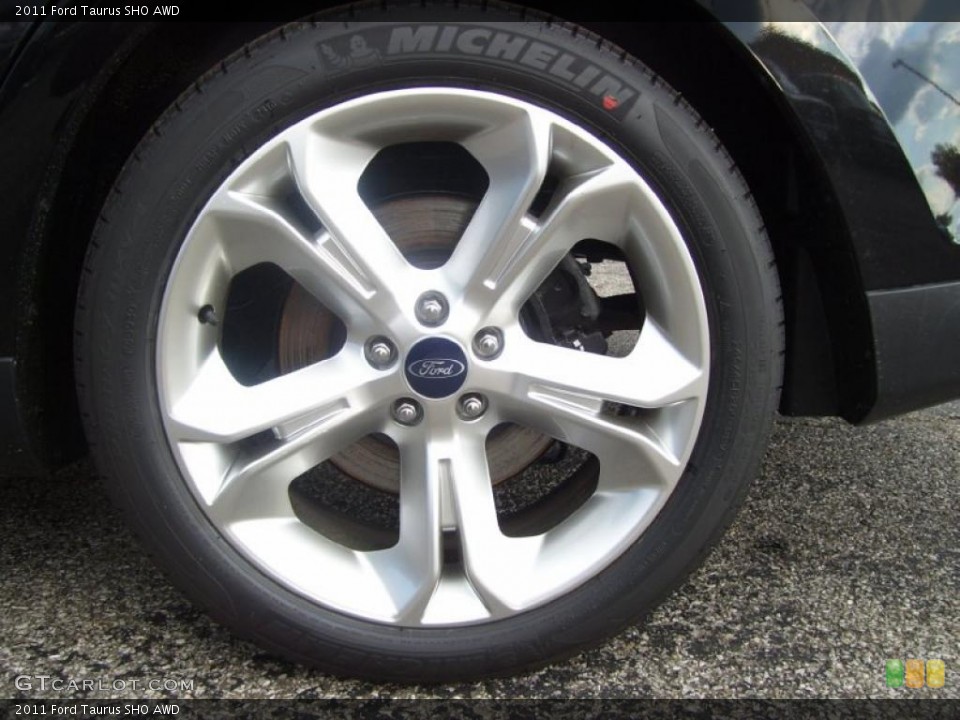 2011 Ford Taurus SHO AWD Wheel and Tire Photo #40159877