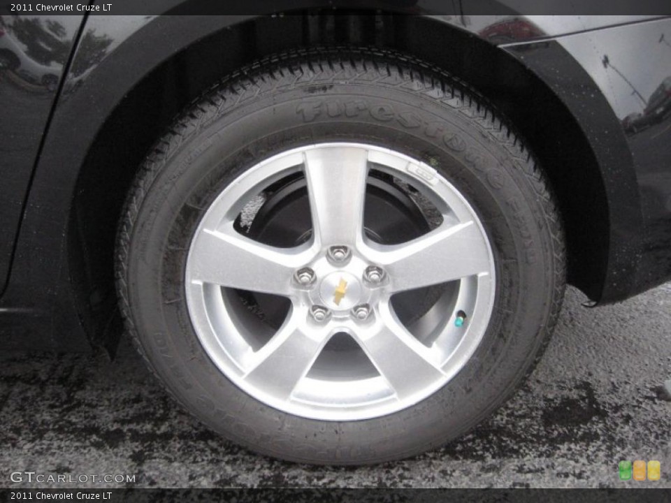 2011 Chevrolet Cruze LT Wheel and Tire Photo #40170513