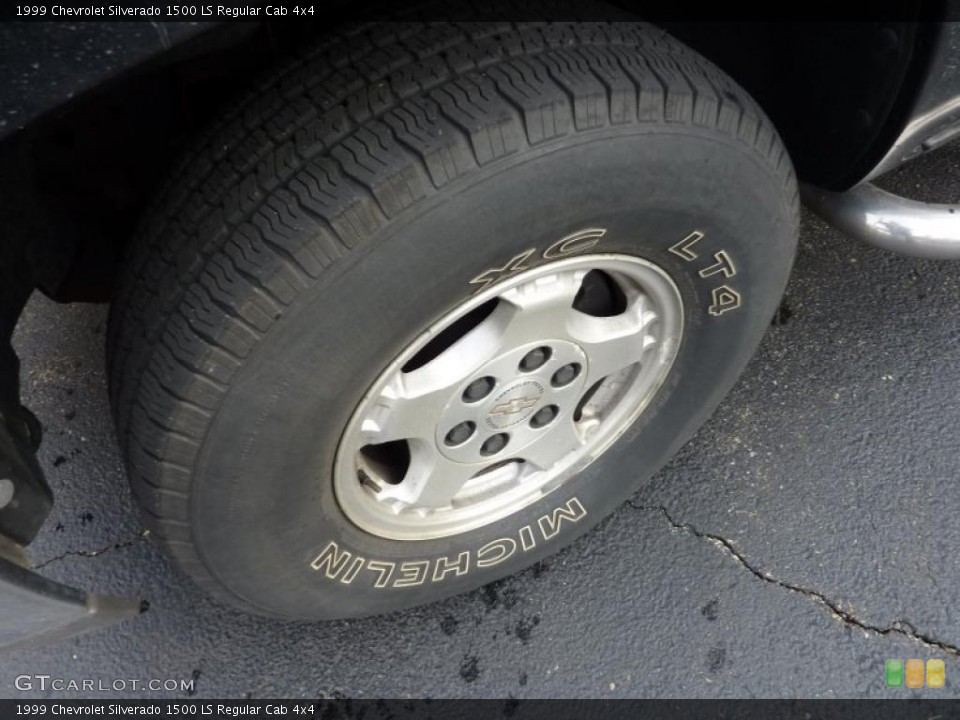 1999 Chevrolet Silverado 1500 LS Regular Cab 4x4 Wheel and Tire Photo #40210237