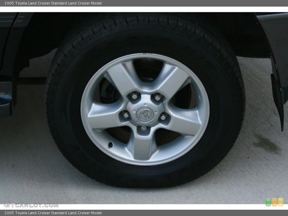 2005 Toyota Land Cruiser  Wheel and Tire Photo #40246442