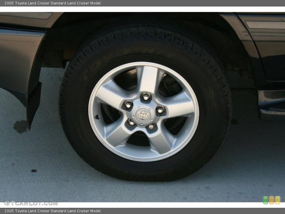 2005 Toyota Land Cruiser  Wheel and Tire Photo #40246458