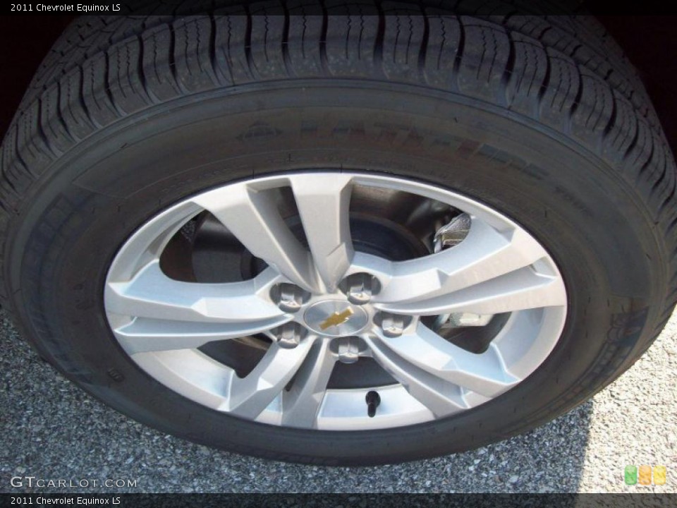 2011 Chevrolet Equinox LS Wheel and Tire Photo #40272006