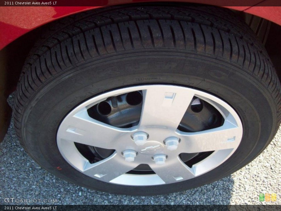 2011 Chevrolet Aveo Aveo5 LT Wheel and Tire Photo #40272758