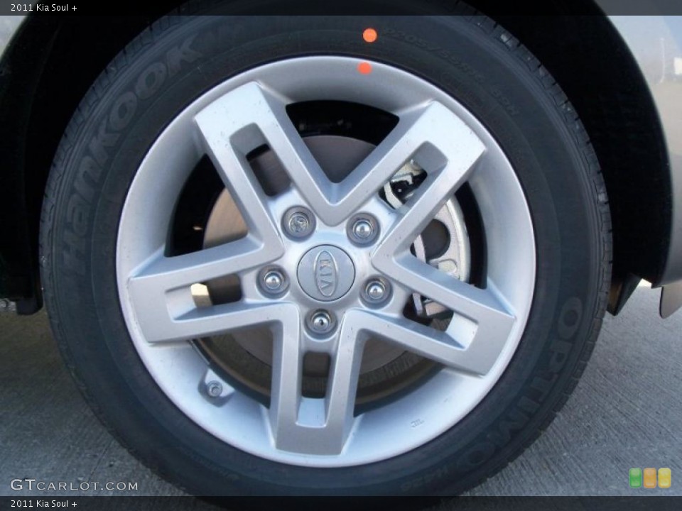 2011 Kia Soul + Wheel and Tire Photo #40308388