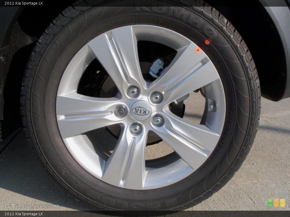 2011 Kia Sportage LX Wheel and Tire Photo #40309368