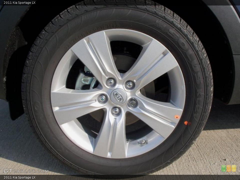 2011 Kia Sportage LX Wheel and Tire Photo #40309384