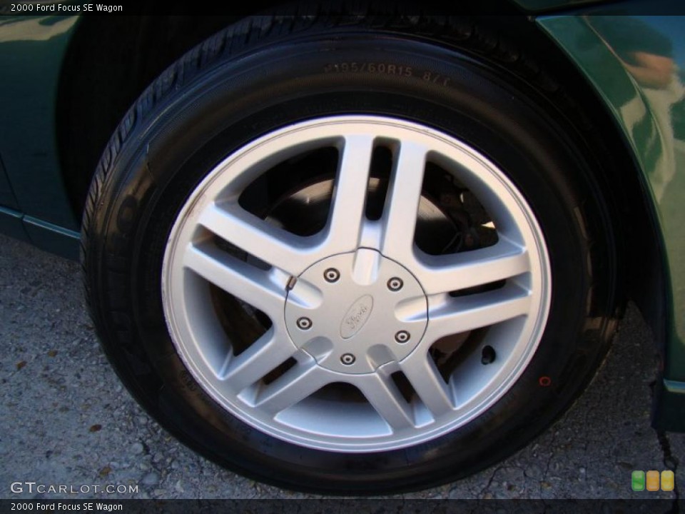2000 Ford Focus SE Wagon Wheel and Tire Photo #40315676