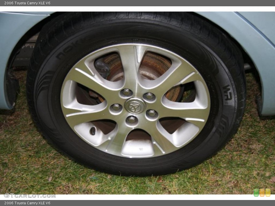 2006 Toyota Camry XLE V6 Wheel and Tire Photo #40326628
