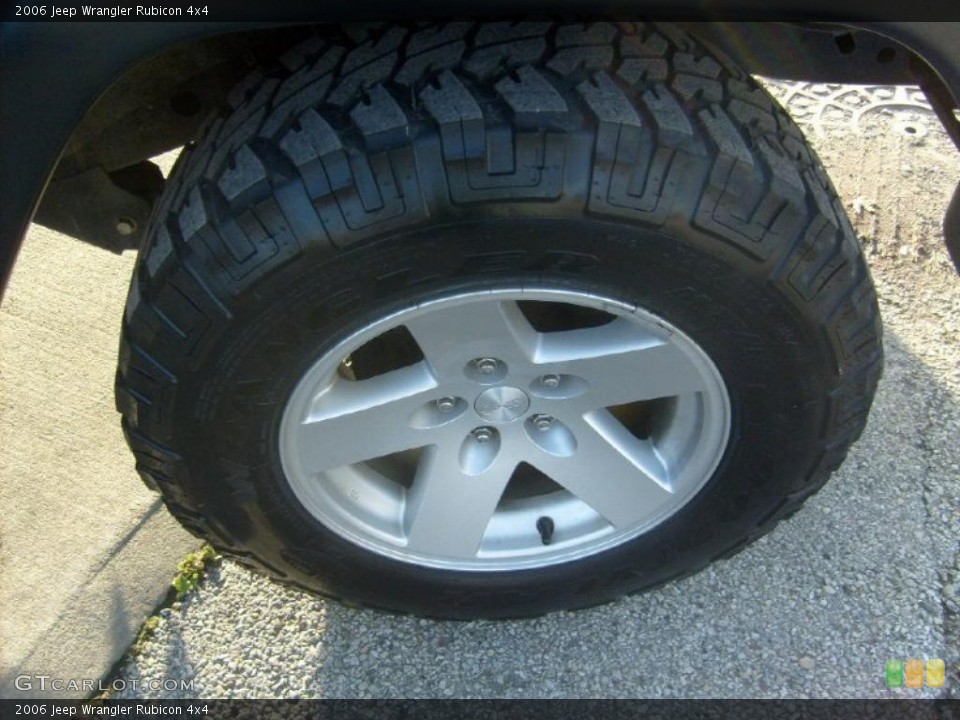 2006 Jeep Wrangler Rubicon 4x4 Wheel and Tire Photo #40332507