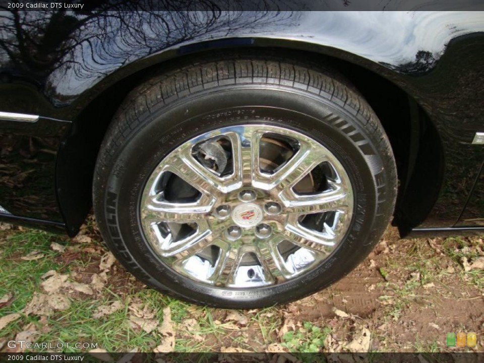 2009 Cadillac DTS Luxury Wheel and Tire Photo #40346998