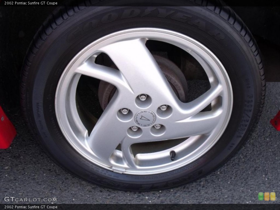 2002 Pontiac Sunfire GT Coupe Wheel and Tire Photo #40385153