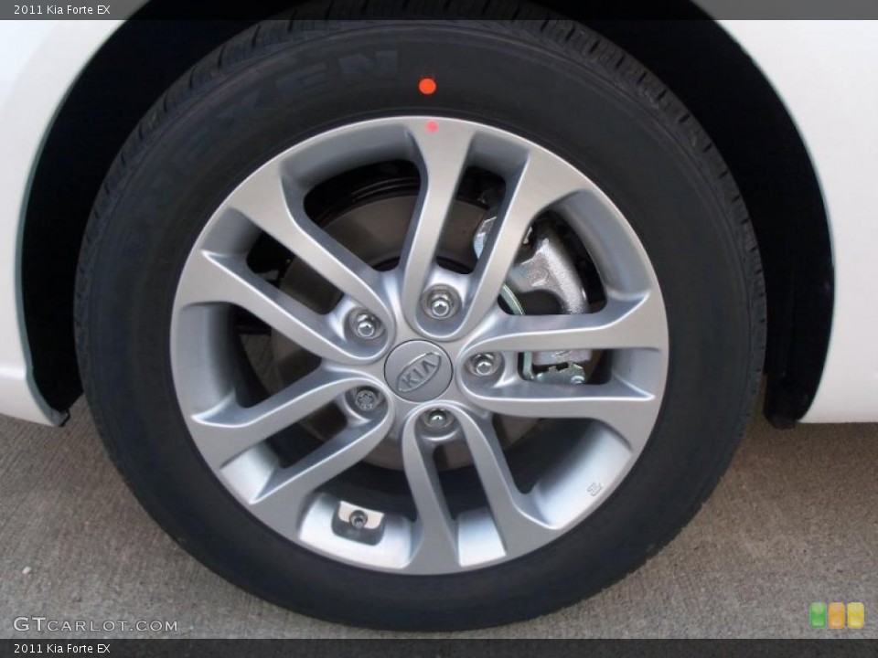 2011 Kia Forte EX Wheel and Tire Photo #40416176