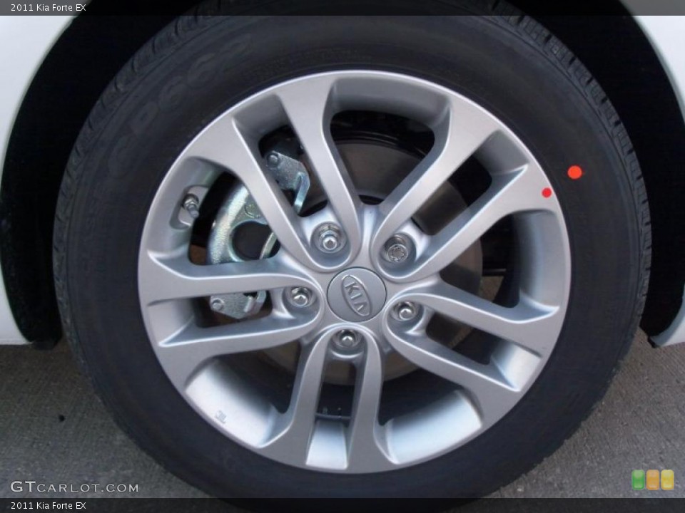 2011 Kia Forte EX Wheel and Tire Photo #40416224