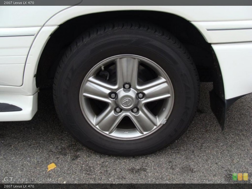 2007 Lexus LX 470 Wheel and Tire Photo #40418536