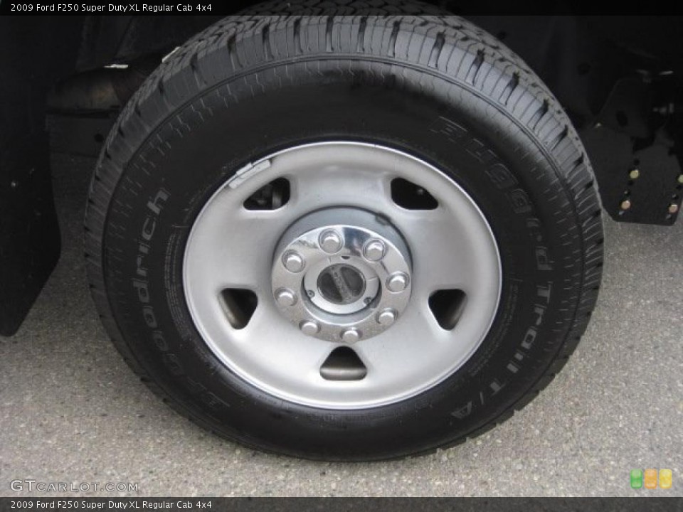 2009 Ford F250 Super Duty XL Regular Cab 4x4 Wheel and Tire Photo #40423012