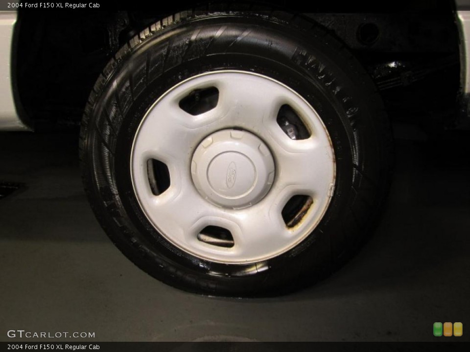 2004 Ford F150 XL Regular Cab Wheel and Tire Photo #40423812
