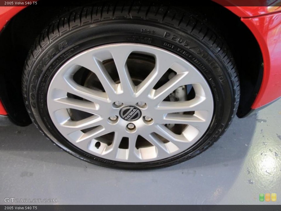 2005 Volvo S40 T5 Wheel and Tire Photo #40424668