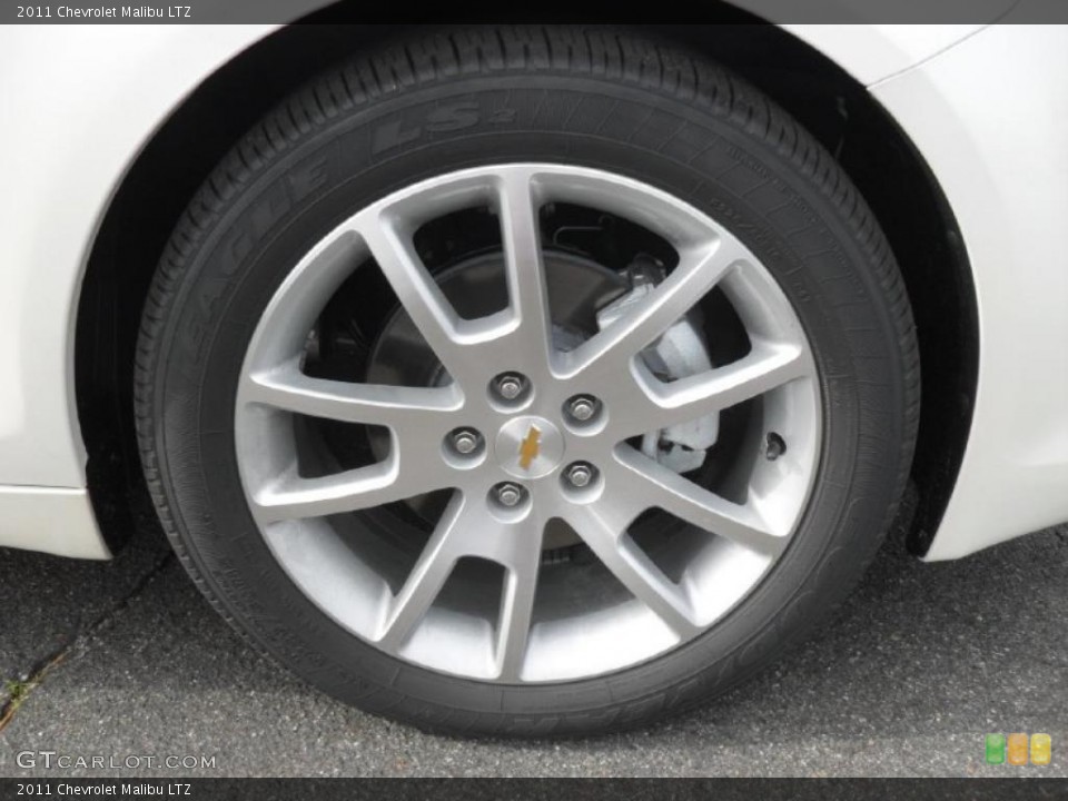 2011 Chevrolet Malibu LTZ Wheel and Tire Photo #40429188