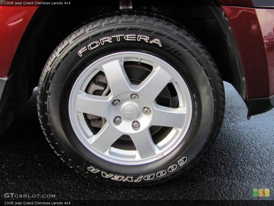 2008 Jeep Grand Cherokee Laredo 4x4 Wheel and Tire Photo #40459014