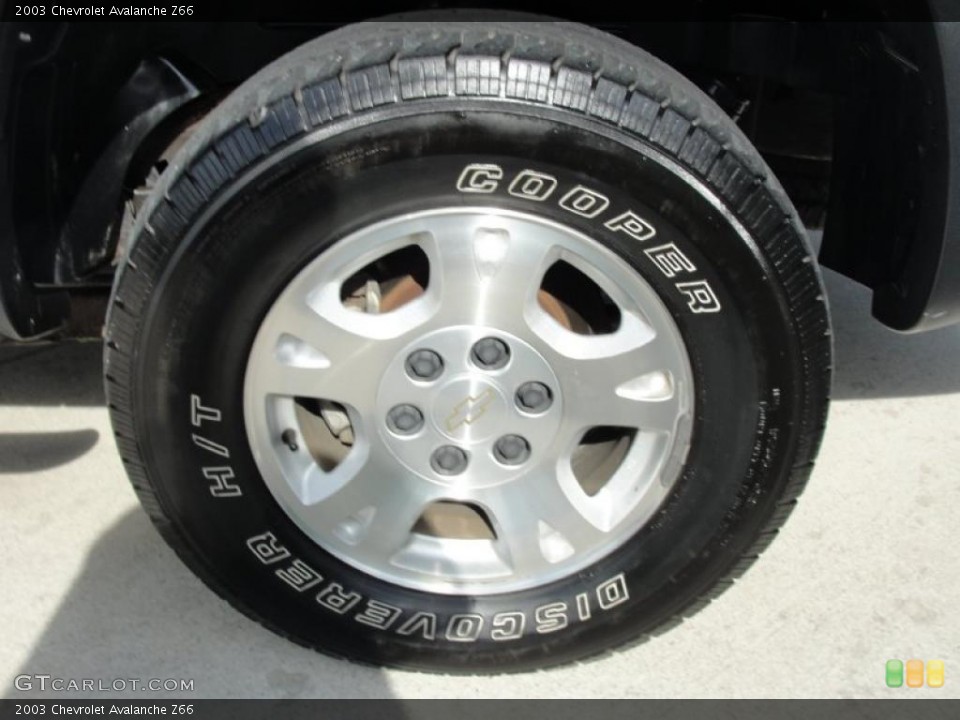 2003 Chevrolet Avalanche Z66 Wheel and Tire Photo #40460926