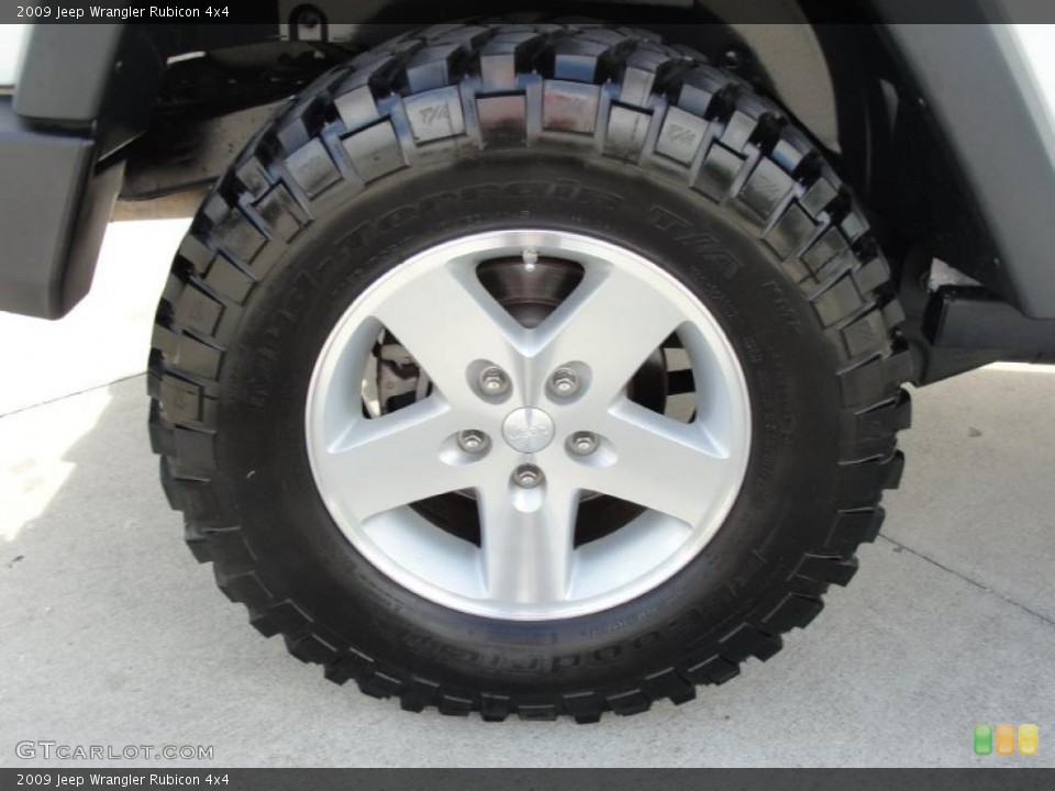 2009 Jeep Wrangler Rubicon 4x4 Wheel and Tire Photo #40461722