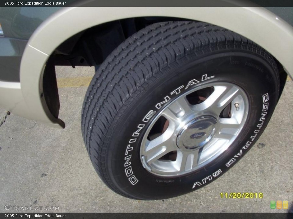 2005 Ford Expedition Eddie Bauer Wheel and Tire Photo #40467467