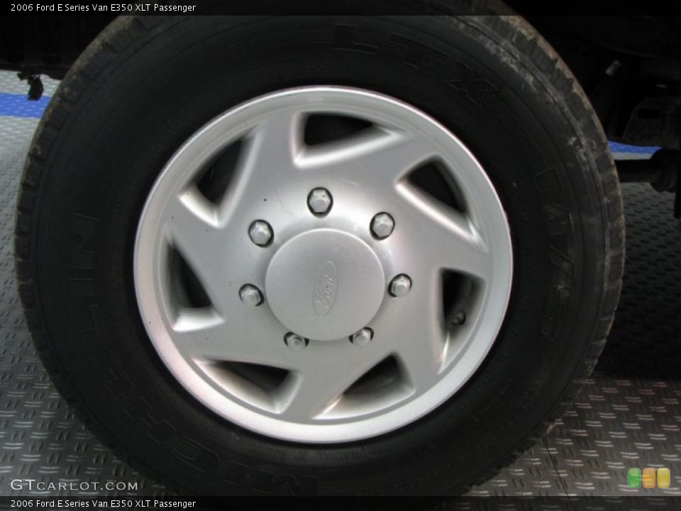 2006 Ford E Series Van E350 XLT Passenger Wheel and Tire Photo #40482110