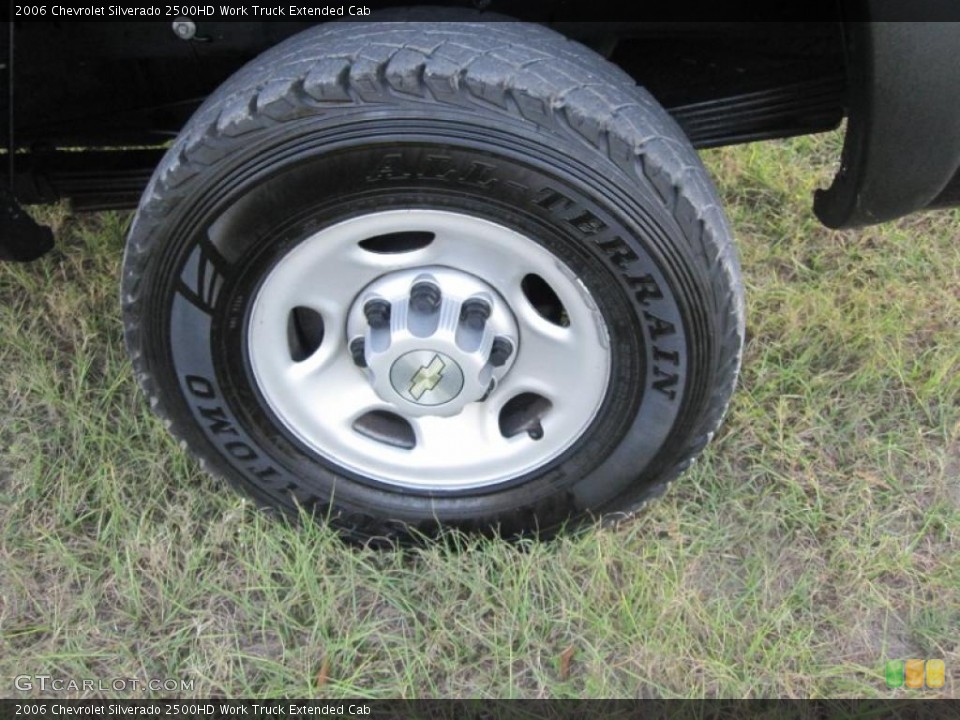 2006 Chevrolet Silverado 2500HD Work Truck Extended Cab Wheel and Tire Photo #40495950