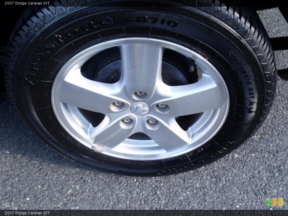2007 Dodge Caravan SXT Wheel and Tire Photo #40514842