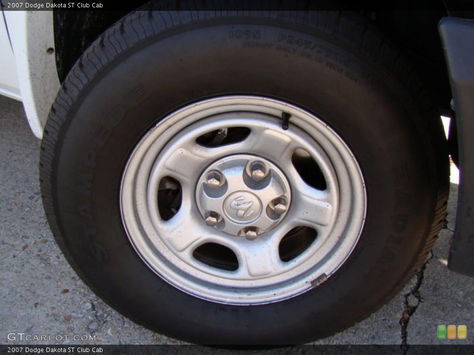 2007 Dodge Dakota ST Club Cab Wheel and Tire Photo #40552129