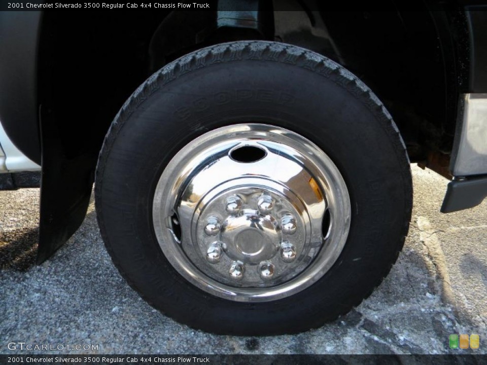 2001 Chevrolet Silverado 3500 Regular Cab 4x4 Chassis Plow Truck Wheel and Tire Photo #40574581